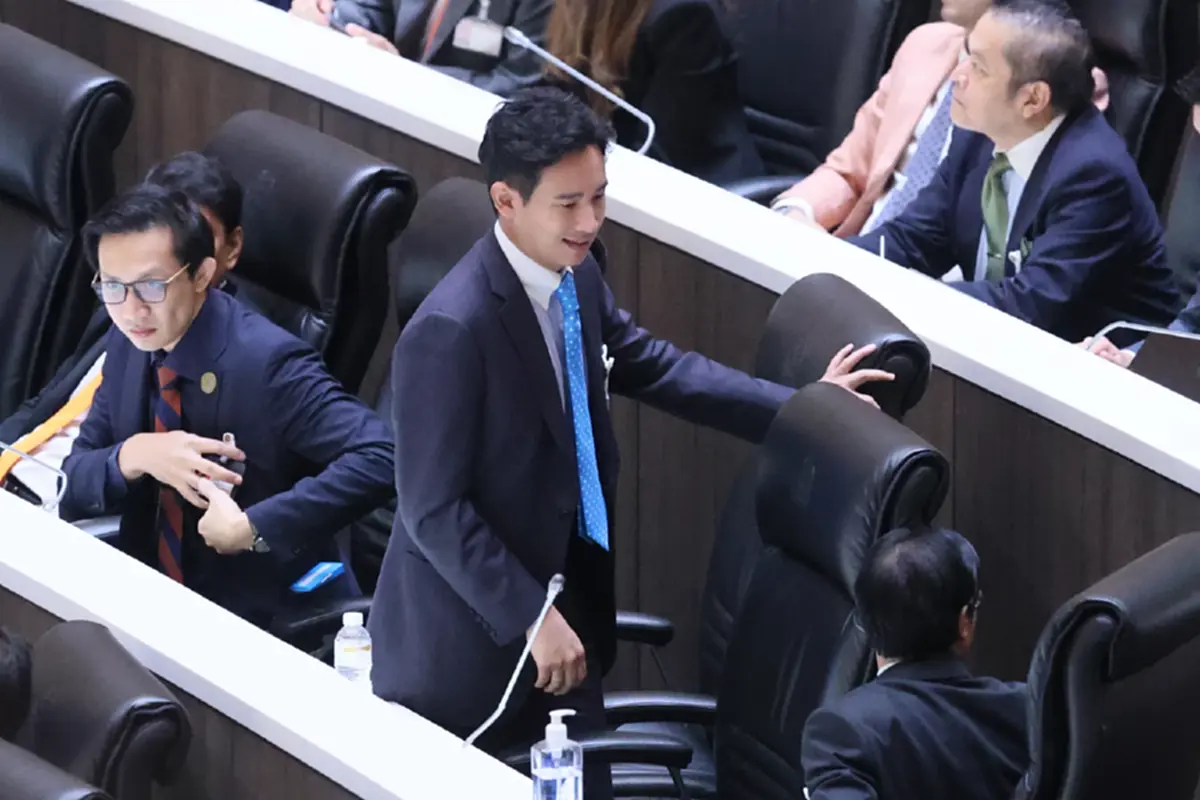 ตัวพ่อ เสก โลโซ โพสต์คำเดียวสั้นๆ หลัง ทิม พิธา ถูกสั่งหยุดปฏิบัติหน้าที่ สส.