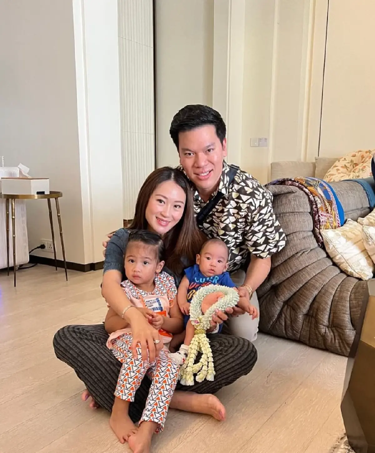 เปิดประวัติ ปอ ปิฎก สุขสวัสดิ์  สามี  อุ๊งอิ๊ง เขยเล็กชินวัตร ที่ไม่ธรรมดา