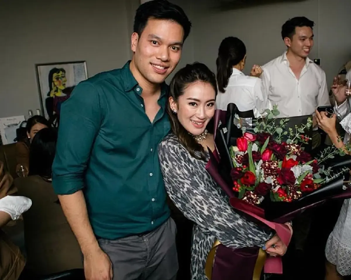 เปิดประวัติ ปอ ปิฎก สุขสวัสดิ์  สามี  อุ๊งอิ๊ง เขยเล็กชินวัตร ที่ไม่ธรรมดา