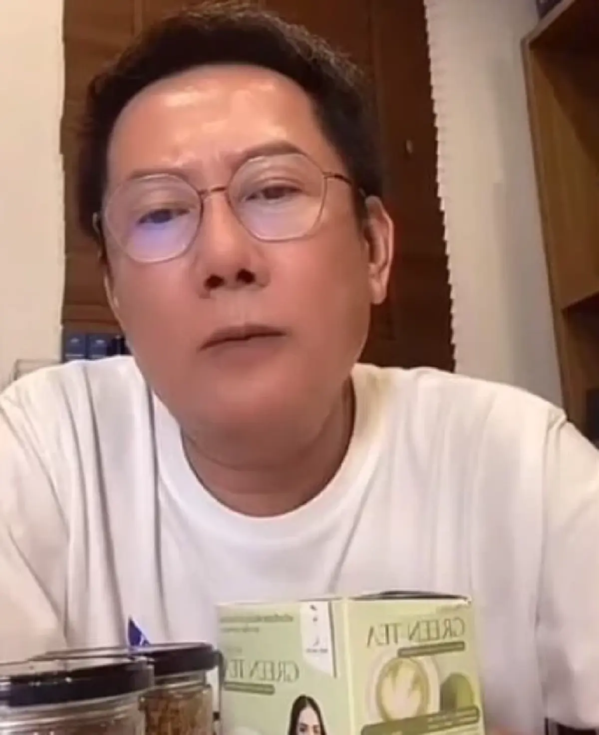 ณวัฒน์ ฟาดเดือด น้ำเพชร อิสรีย์  ลั่นเนรคุณ พร้อมสั่งลบทุกอย่างให้หมด