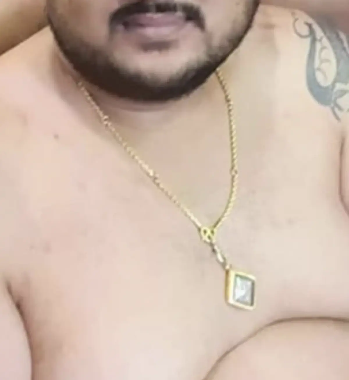 ส่องไลฟ์สไตล์ กำนันนก อภิมหาเศรษฐี นครปฐม  หมวกก็หลักหมื่น พระก็หลายแสน ไลฟ์สไตล์กำนันนก แบรนด์เนม