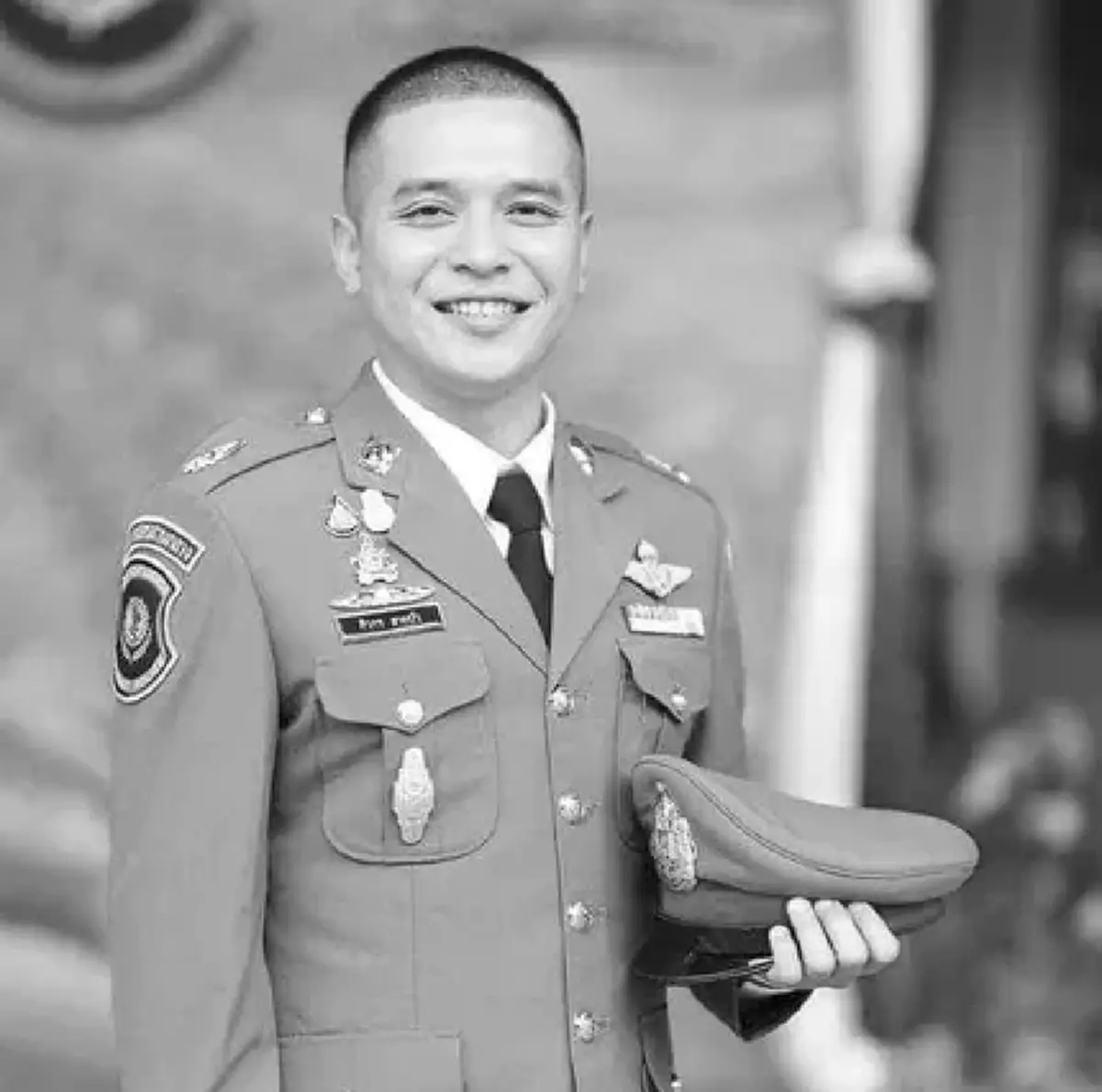 เจอตัวเเล้ว ตำรวจขู่นักข่าว  ร่วมงานเลี้ยง กำนันนก เป็นถึงตำแหน่งระดับใหญ่ พ.ต.อ.กฤษฎาพร จงอักษร ผกก.สน.พญาไท