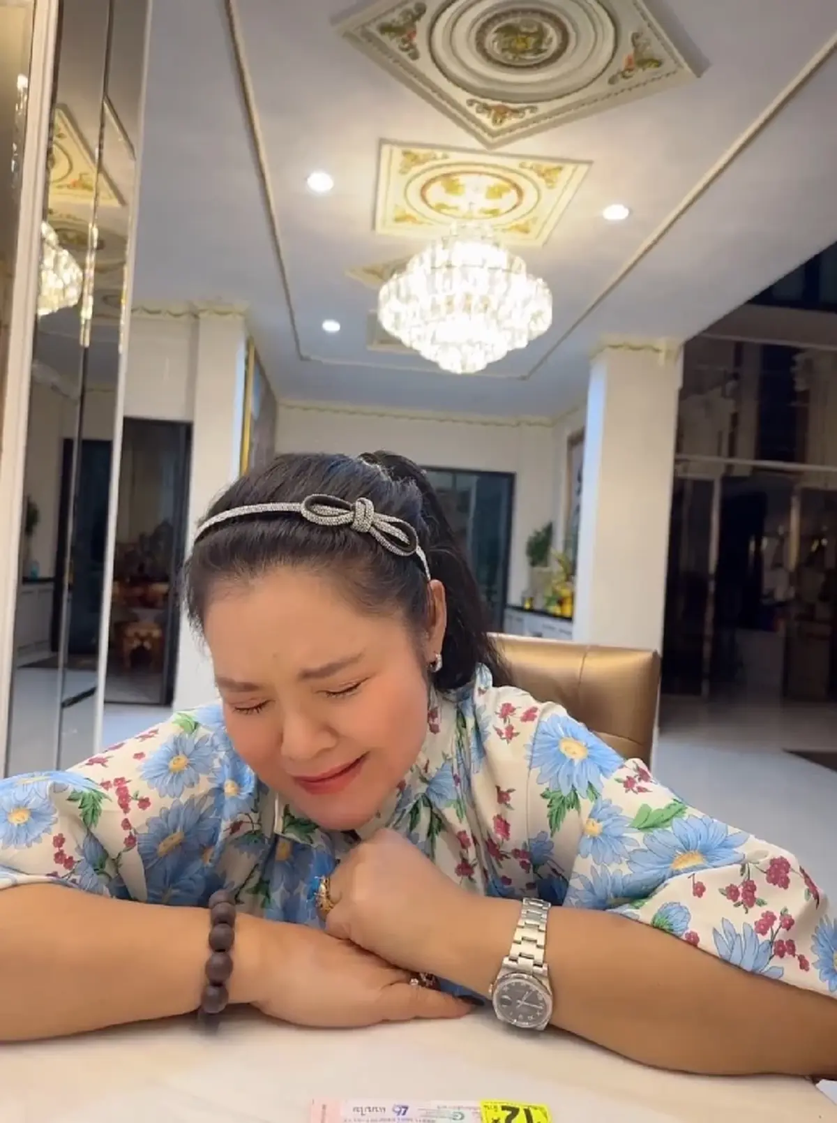ฮาย อาภาพร น้ำตาตกในเฉลยงวดนี้ถูกกี่ใบ แต่ก็ยังขาดทุน