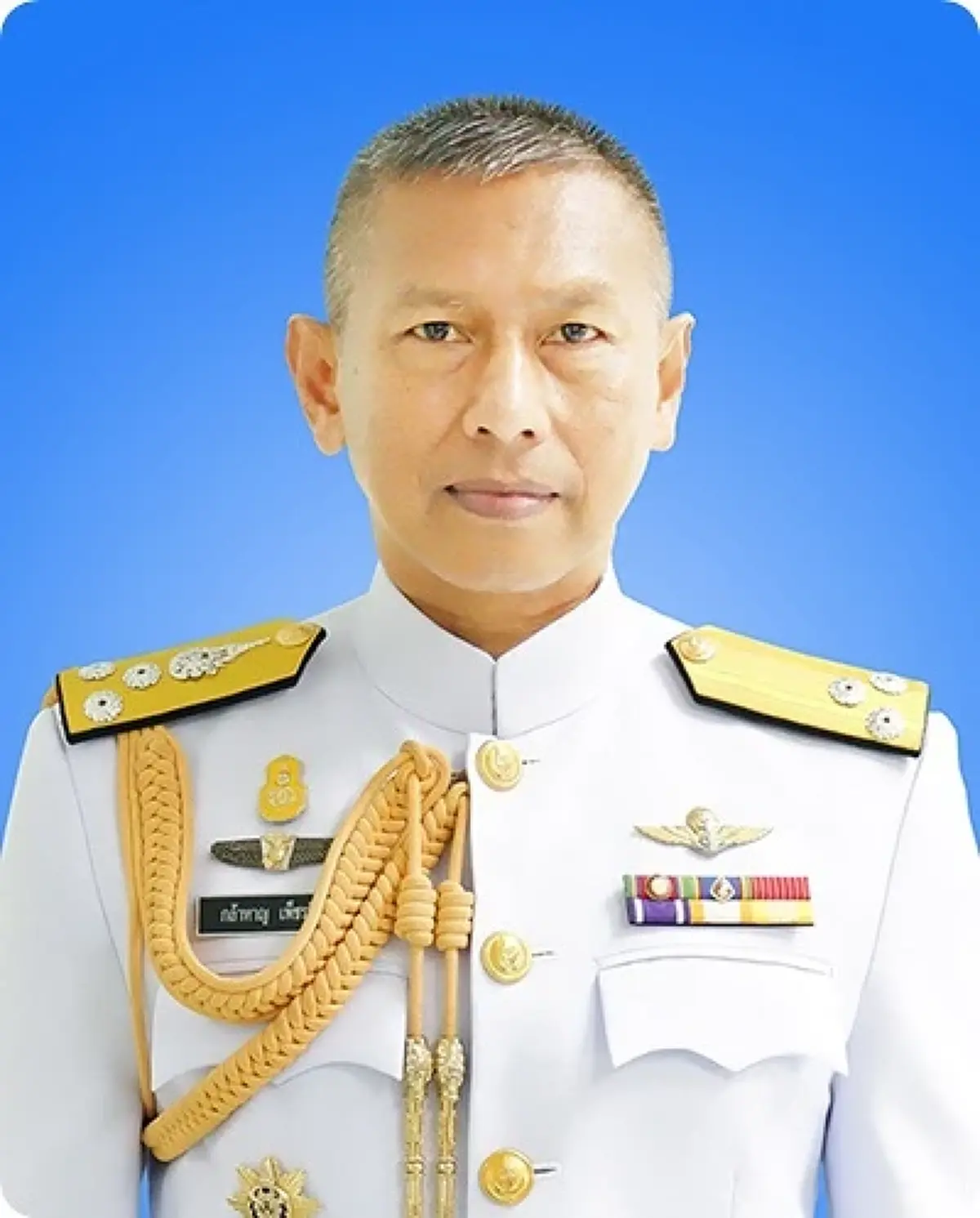 โปรดเกล้าฯ ให้ 3 นายพล ข้าราชการในพระองค์รับราชการ "อัตราพลเอกพิเศษ"