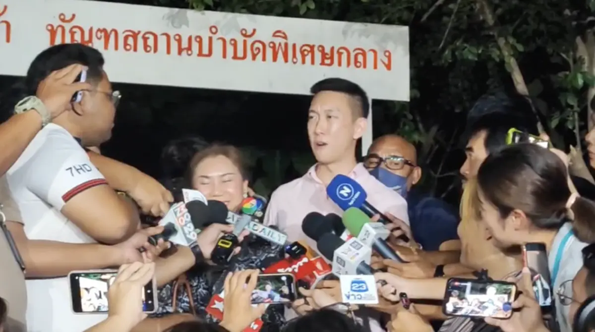 เปิดภาพแรก เบนซ์ เรซซิ่ง หลังถูกปล่อยตัว เผยสาเหตุ น้องเรซซิ่ง ไม่ได้มารับหลังปล่อยตัว