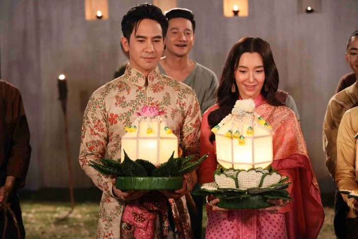 "ดูสดพรหมลิขิตEP.15" เรื่องย่อพรหมลิขิต EP.15 ดูละครพรหมลิขิตย้อนหลัง