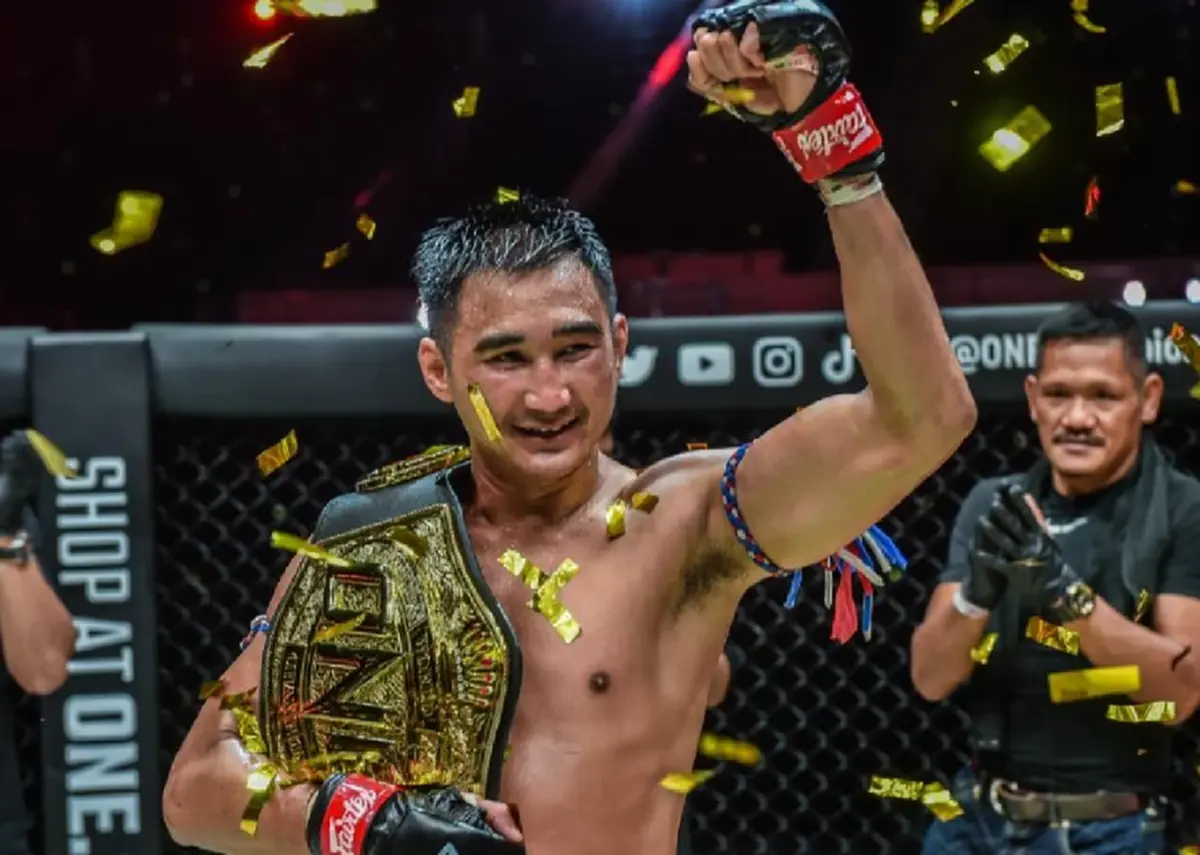 แฟนมวยใจหาย เพชรมรกต เพชรยินดี อะคาเดมี่ ประกาศลาสังเวียน