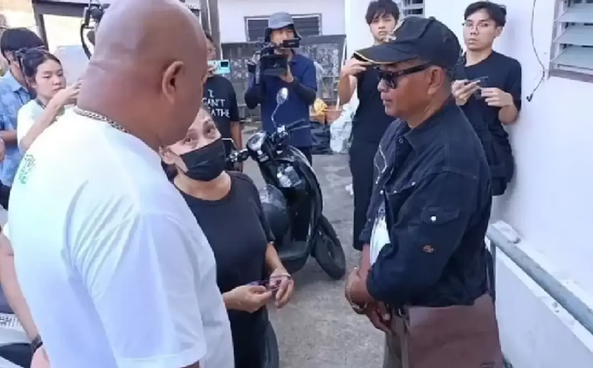 เอาแล้วคนในแฉ คนเคาะห้อง นศ.ป.เอก  ที่แท้ไม่ใช่คนที่แม่บ้านบอก