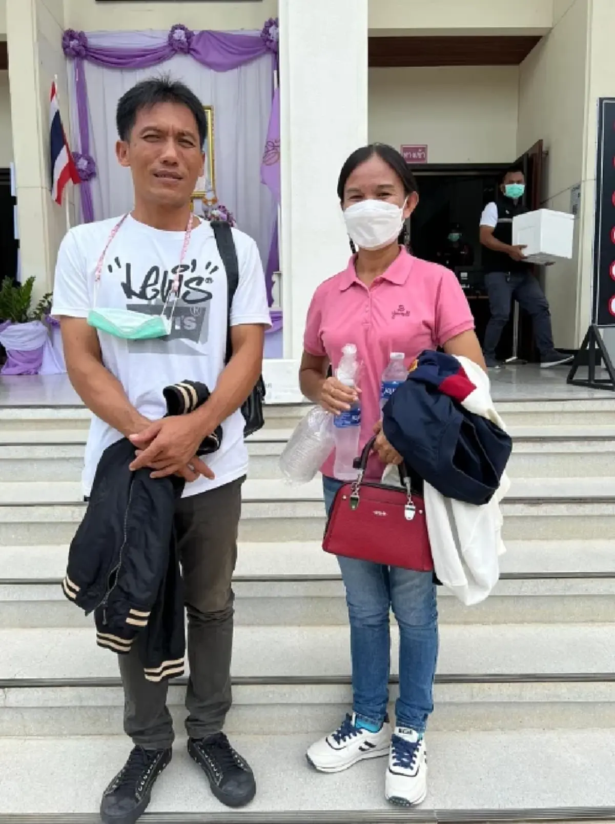 แม่พูดครั้งแรกเรื่องเสื้อน้องชมพู่หาย ชี้พิรุธ ลั่นเสียน้ำตาแค่การแสดง