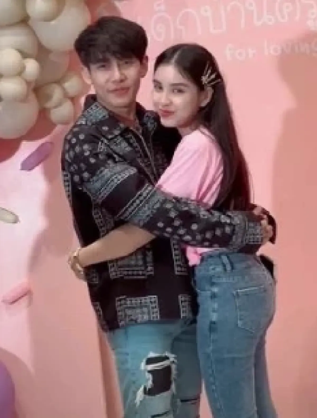 เลิกฟ้าผ่า \"ขนม ศศิกานต์\"ประกาศแยกทาง \"ครูเต้ย\" พูดชัดมีเรื่องมือที่สามไหม