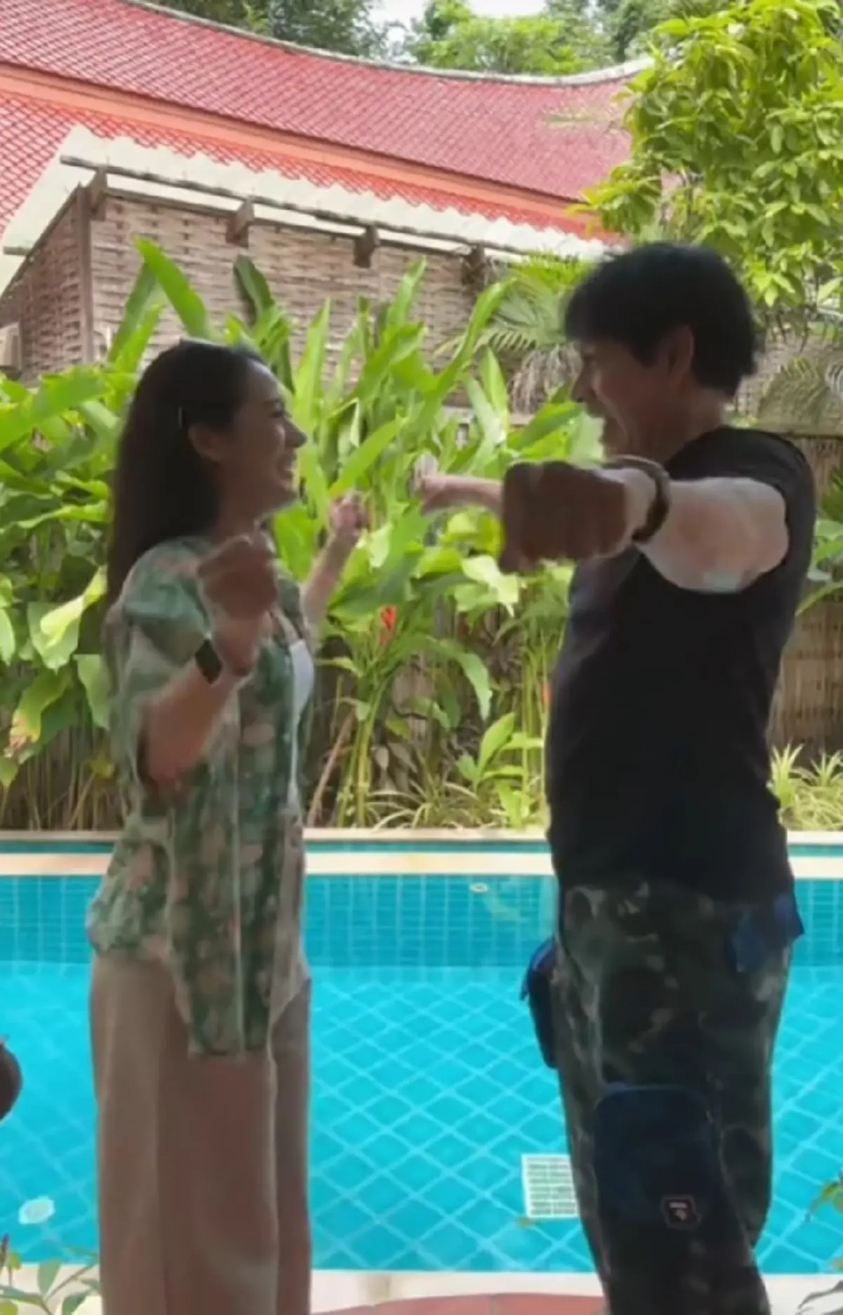 เปิดแคปชั่นคลิปแรก ทับทิม - ไทด์ ก่อนพัฒนาความสัมพันธ์เป็นมากกว่าพี่น้อง