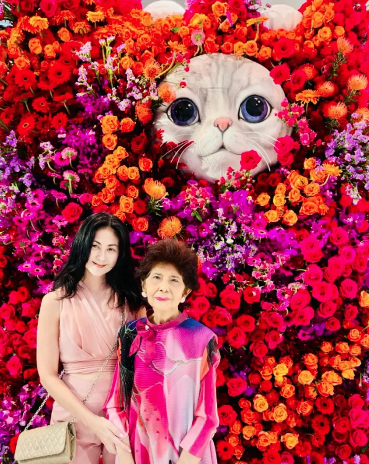 เศร้า \"มุก มาริษา\" ภรรยา \"แซม ยุรนันท์\" สูญเสียคุณแม่ ม.ร.ว.มารศรี สุจริตกุล