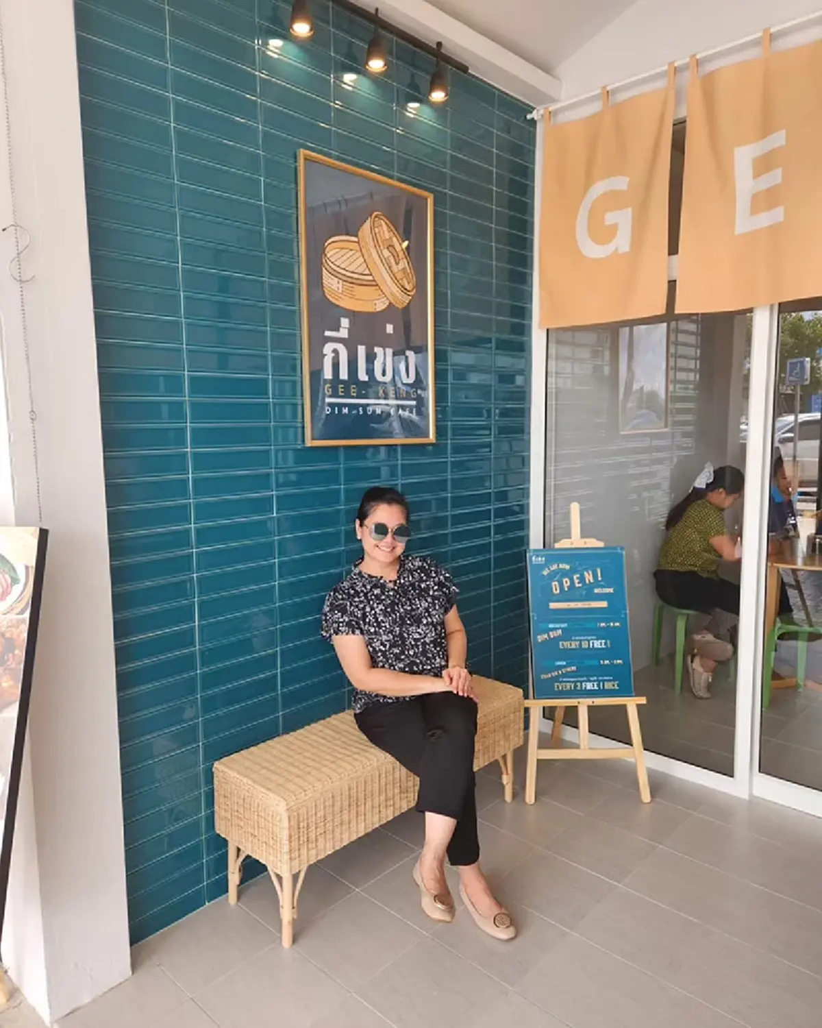 เปิดชีวิต "ไก่ มีสุข" หลังโบกมือลาช่องดัง ออกมาทำกิจการของตัวเอง