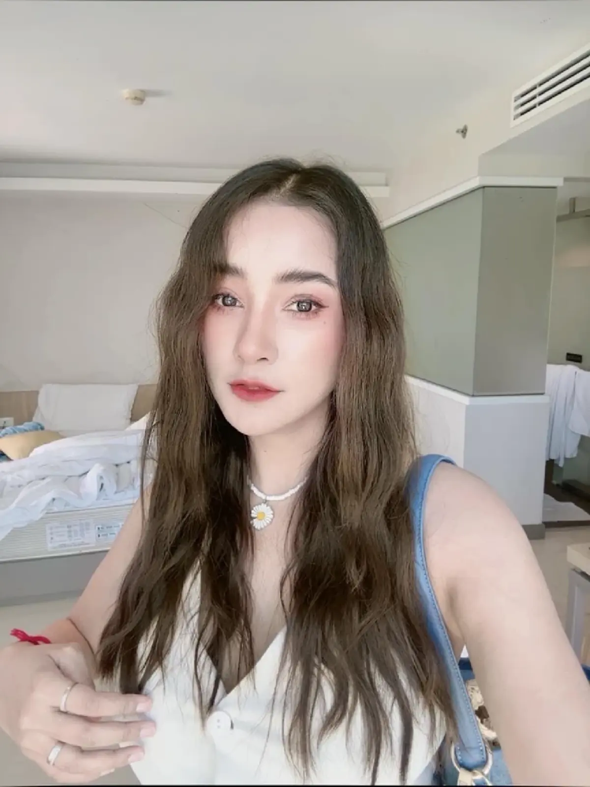 ถึงบางอ้อแล้วจ้า &quot;โปรต้า อภิภู&quot; ยอมพูดแล้ว เคยคบกับ &quot;จอย&quot; จริงหรือไม่ 