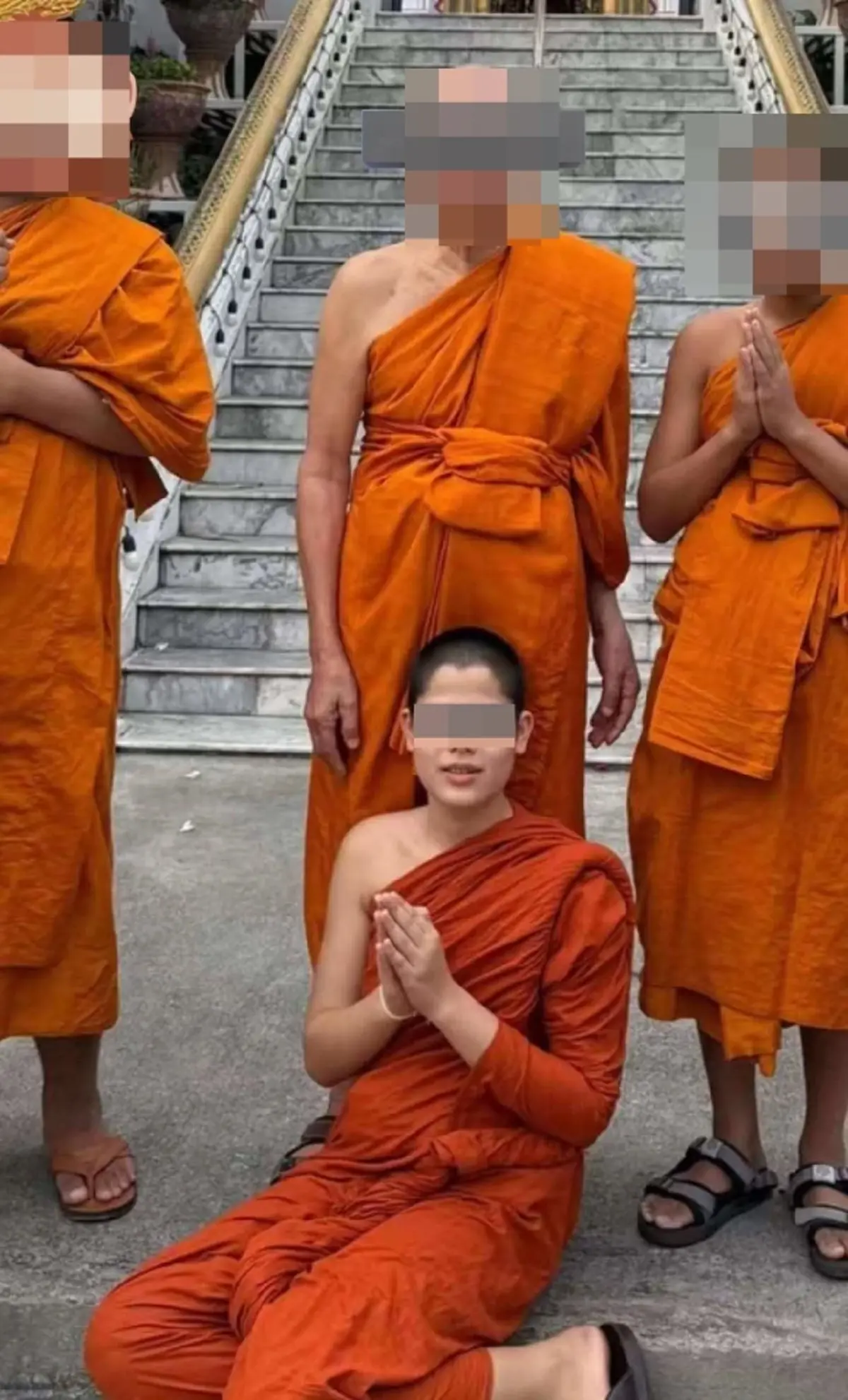 สามเณรวัดดังฉาว ปล่อยคลิปลับกับพระหนุ่ม ร้อนฉ่าคาผ้าเหลือง