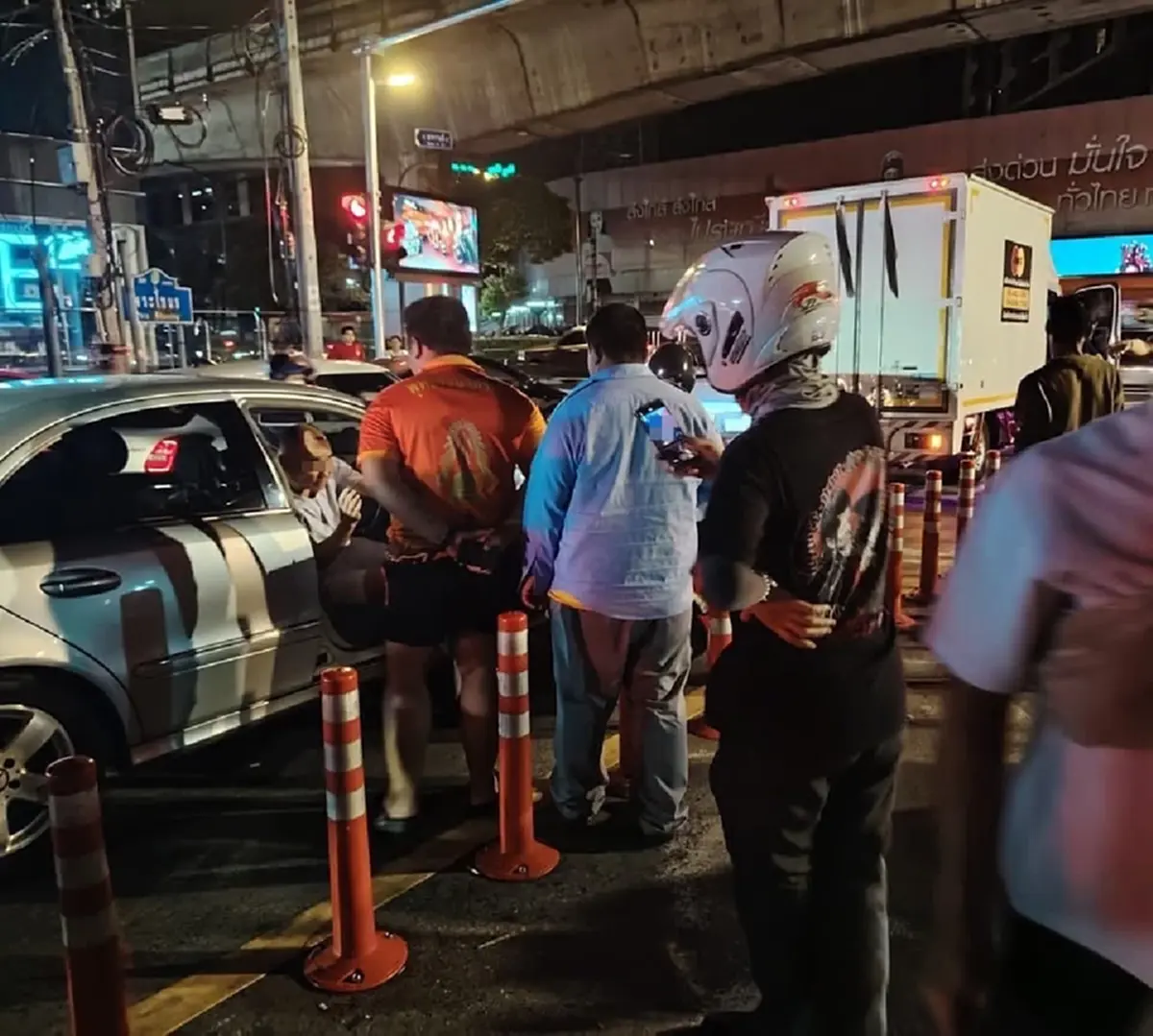 เปิดวงจรปิดนาที อดีตนายพล ซิ่งชนแล้วหนี ทิ้งคนเจ็บนอนกลางถนน