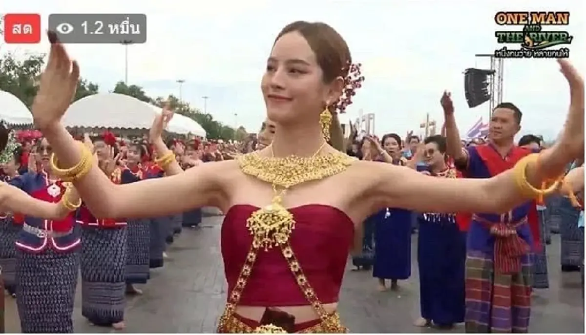 มดดำ ทนไม่ไหว หลุดถึง โตโน่ หลังขอเสียงให้คนที่เจ็บอย่าง ณิชา