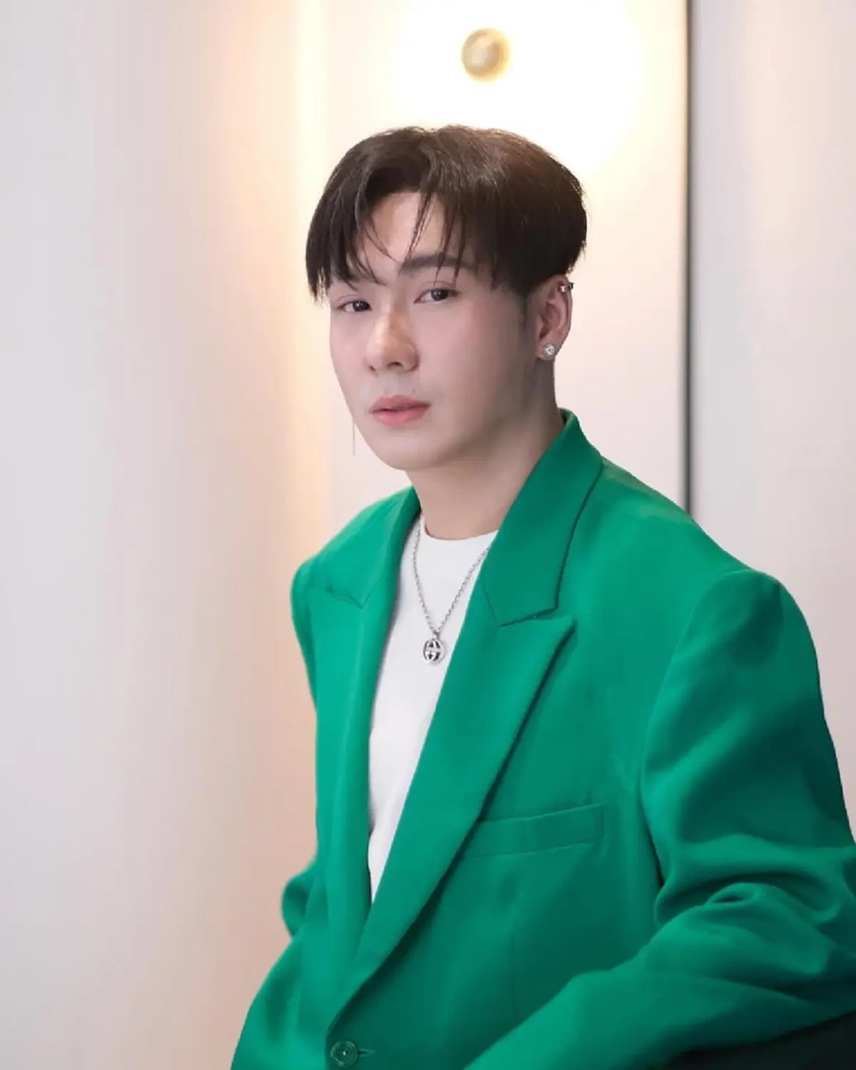 อาการล่าสุด \"นักร้องดัง\" หลังผ่าตัดปากฉีก จมูกหัก ต้องพักฟื้น ICU