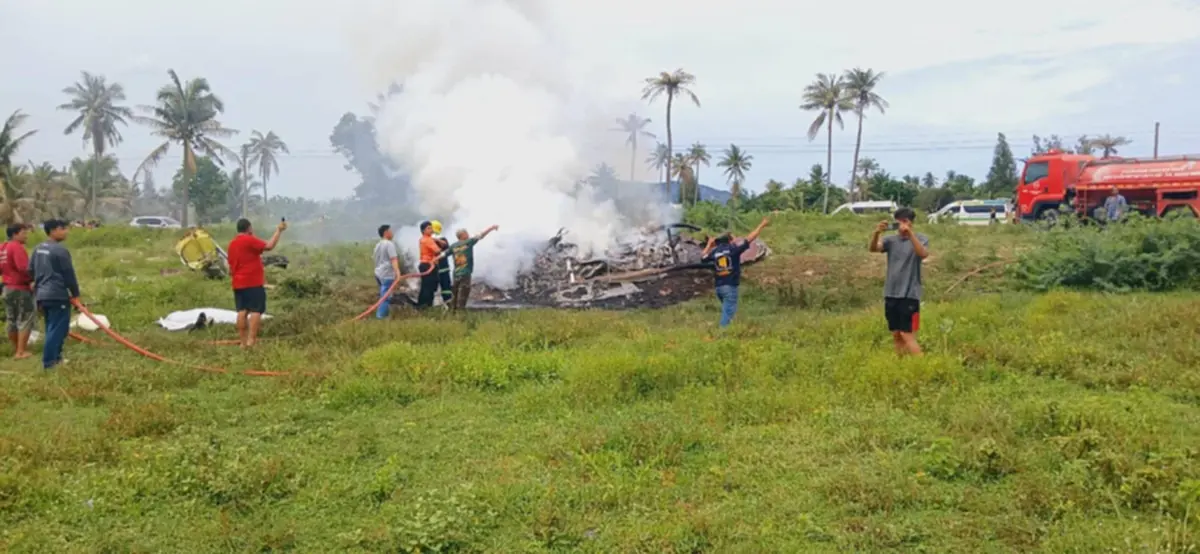 เฮลิคอปเตอร์ตำรวจตกที่บ้านหนองกก ประจวบฯ เสียชีวิต 3 ราย
