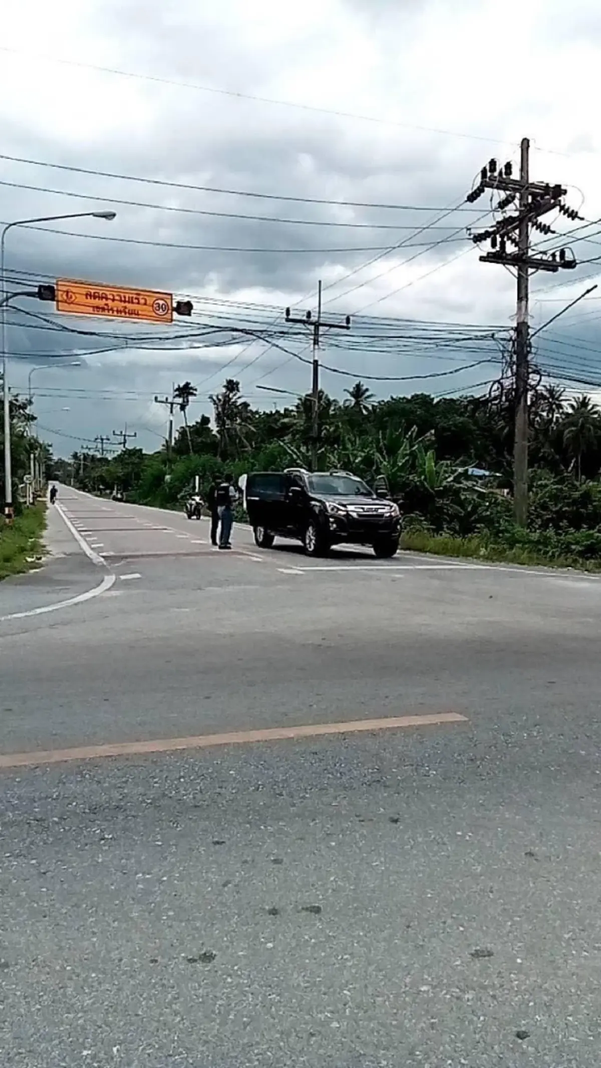 ทหารคลั่ง ยิงกันเอง ดับ 1 เจ็บ 4 จ.ปัตตานี คนร้ายยังหลบหนี