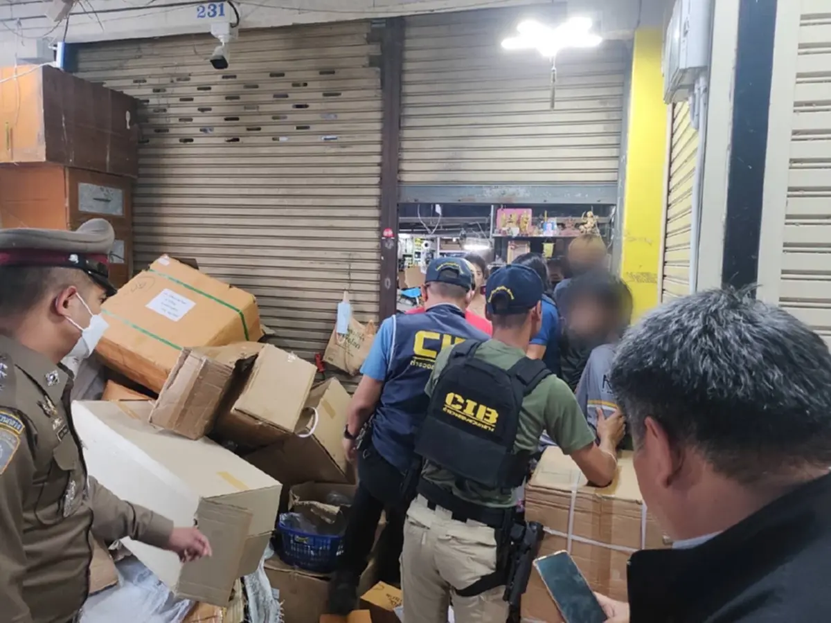 ลุยกวาดล้างสินค้าปลอม 4 จ.อีสาน ยึดของกลางเป็นพันชิ้น