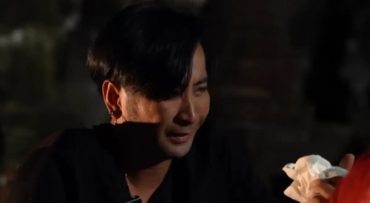 ขนลุก บอล เชิญยิ้ม ร่ำไห้ สื่อจิตถึงพ่อที่จากไป เคยเป็นข่าวดัง