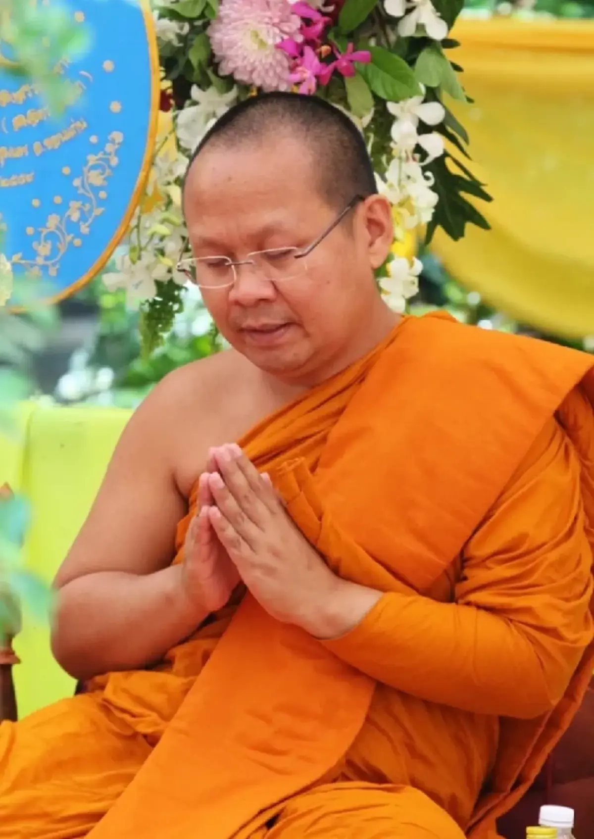 เงินเดือน "อดีตเจ้าคุณอาชว์" ก่อนสึกกะทันหัน ข้ามไปที่สปป.ลาว