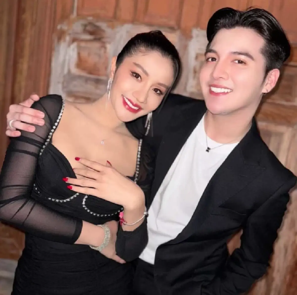 เปิดสินสอด "ซัน วงศธร" สู่ขอ "แพรวพราว" เห็นแล้วไม่ธรรมดา