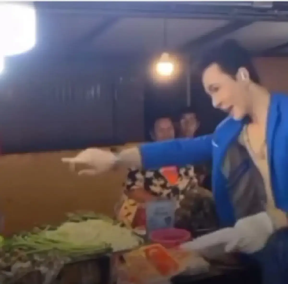 "แพรรี่ ไพรวัลย์" โพสต์แทนใจ ชาวเน็ตกระหน่ำไลก์เกือบแสน