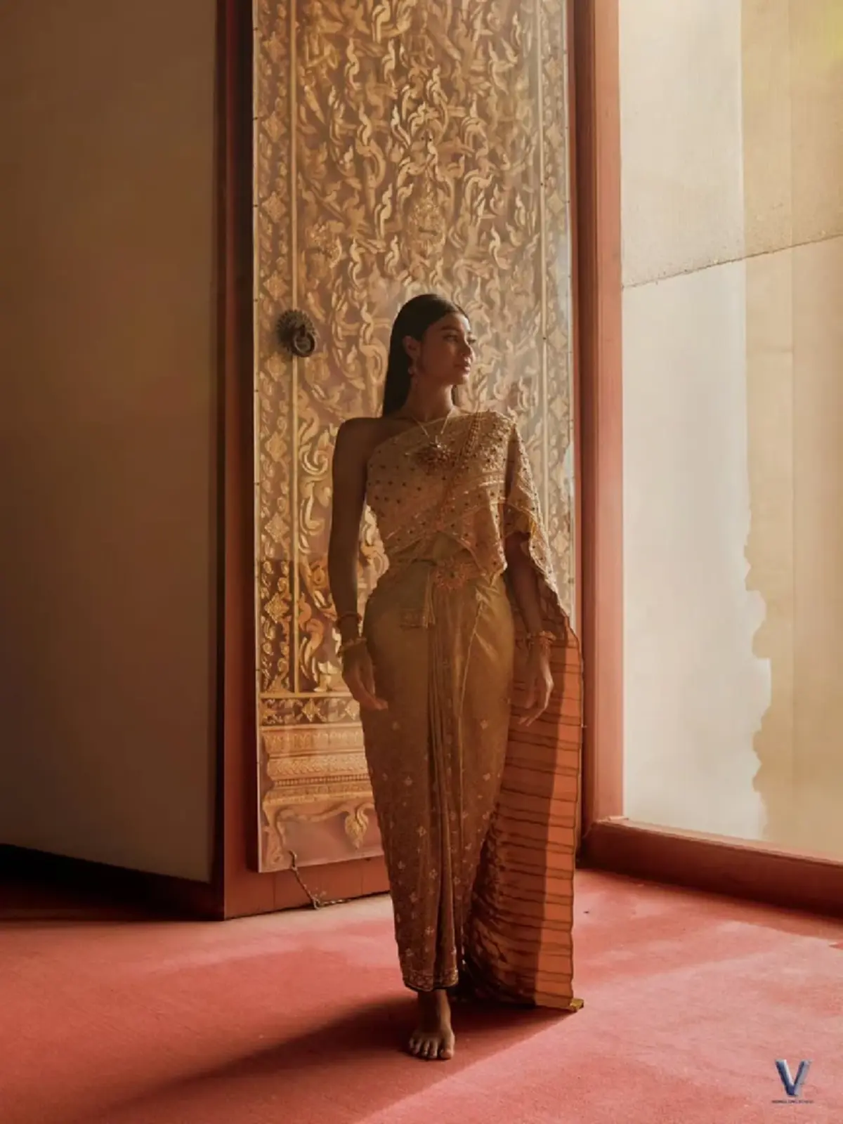 "เดล MUT ภูเก็ต" ลูกครึ่งกัมพูชา สวมชุดไทย สวนกลับคนแซะเชื้อชาติ