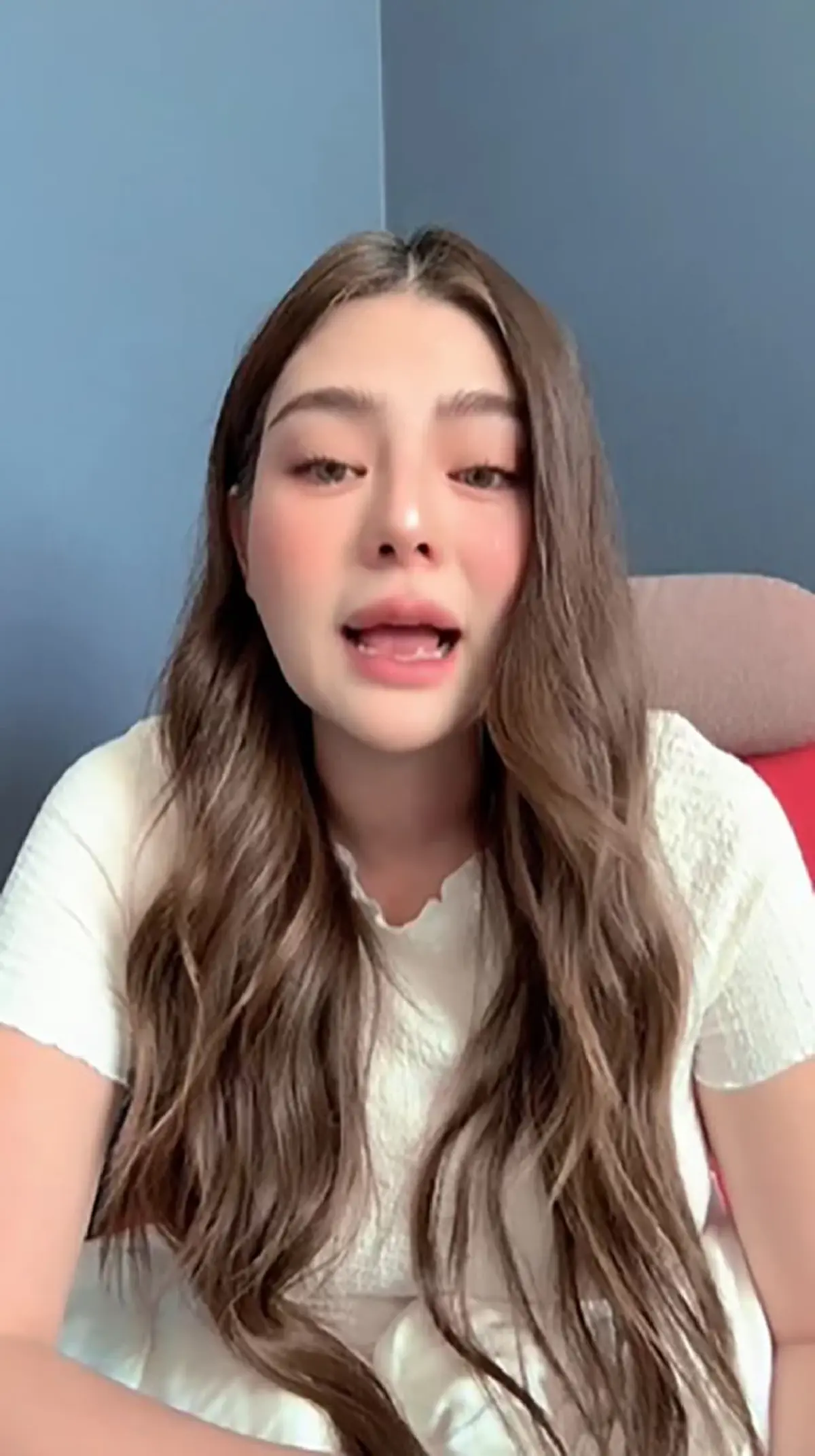 "ดิว อริสรา" ฝากข้อความถึง "เจ้าหนี้" หลังออกมาไลฟ์สดทั้งน้ำตา