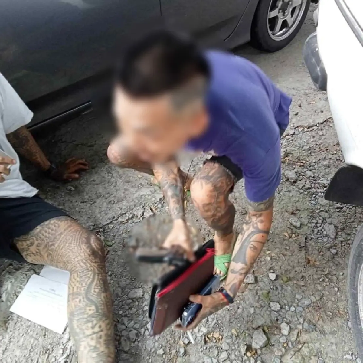 ด่วน! “ตูน-เดียร์ลาย” 2 คนร้ายยิงตำรวจ ล่าสุดขอยอมมอบตัวแล้ว