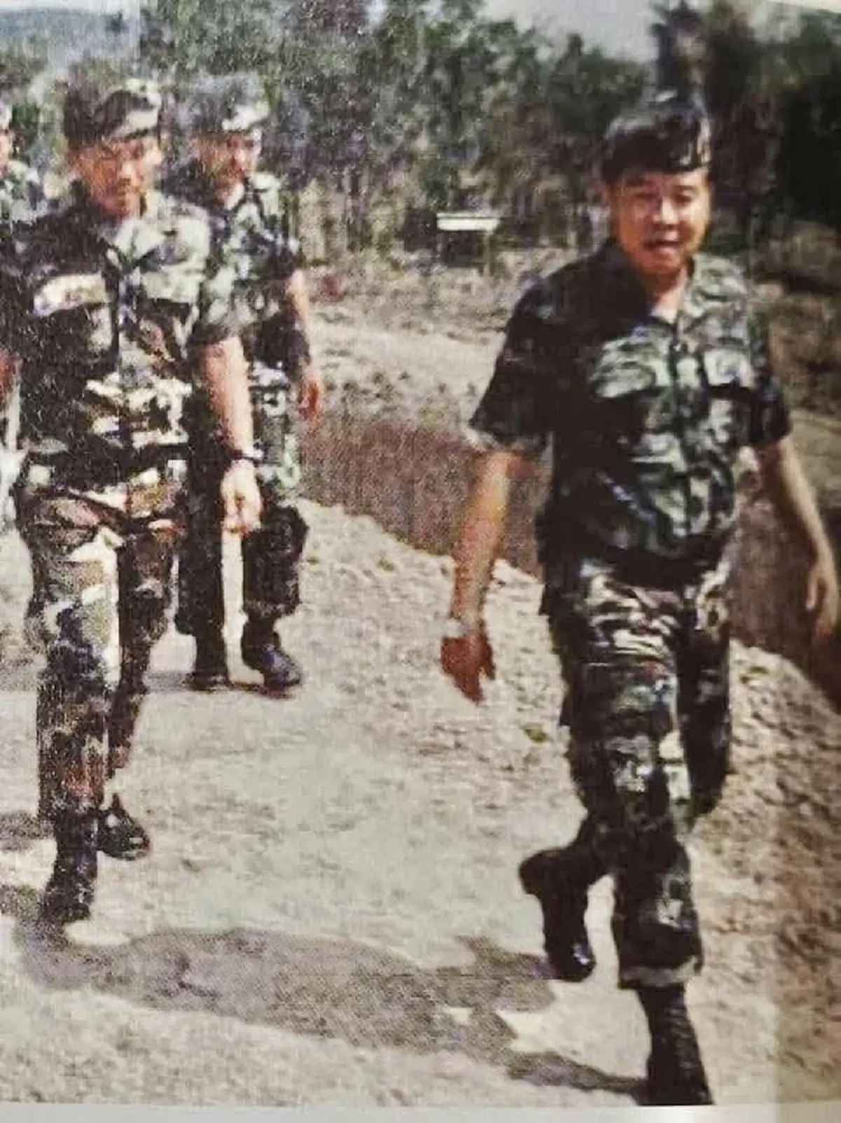 พลเอกประวิตร เคลื่อนไหว ลั่นจุดยืน ปม กัมพูชารุกล้ำอธิปไตยไทย