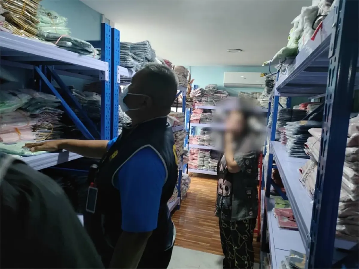 ลุยกวาดล้างสินค้าปลอม 4 จ.อีสาน ยึดของกลางเป็นพันชิ้น