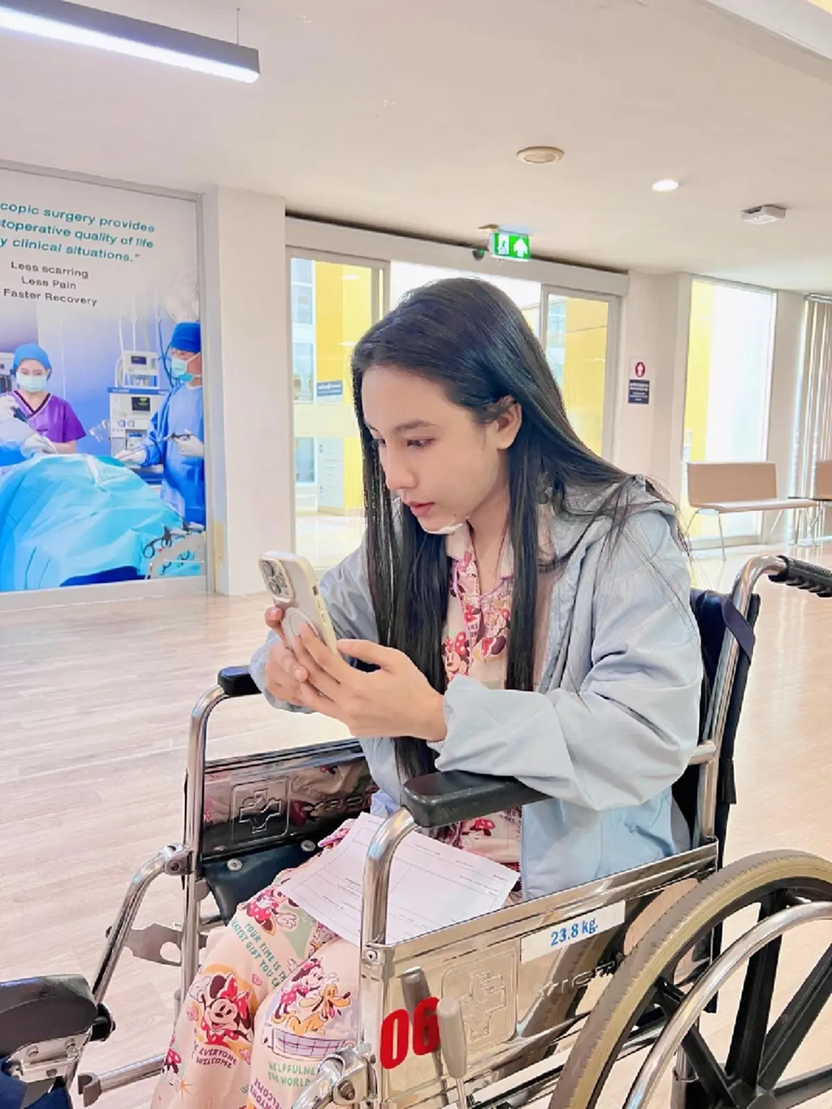 \"หมอโบว์\" วูบล้มเลือดอาบคาง น้ำหนักหาย 3โล หลังสูญเสียครั้งใหญ่