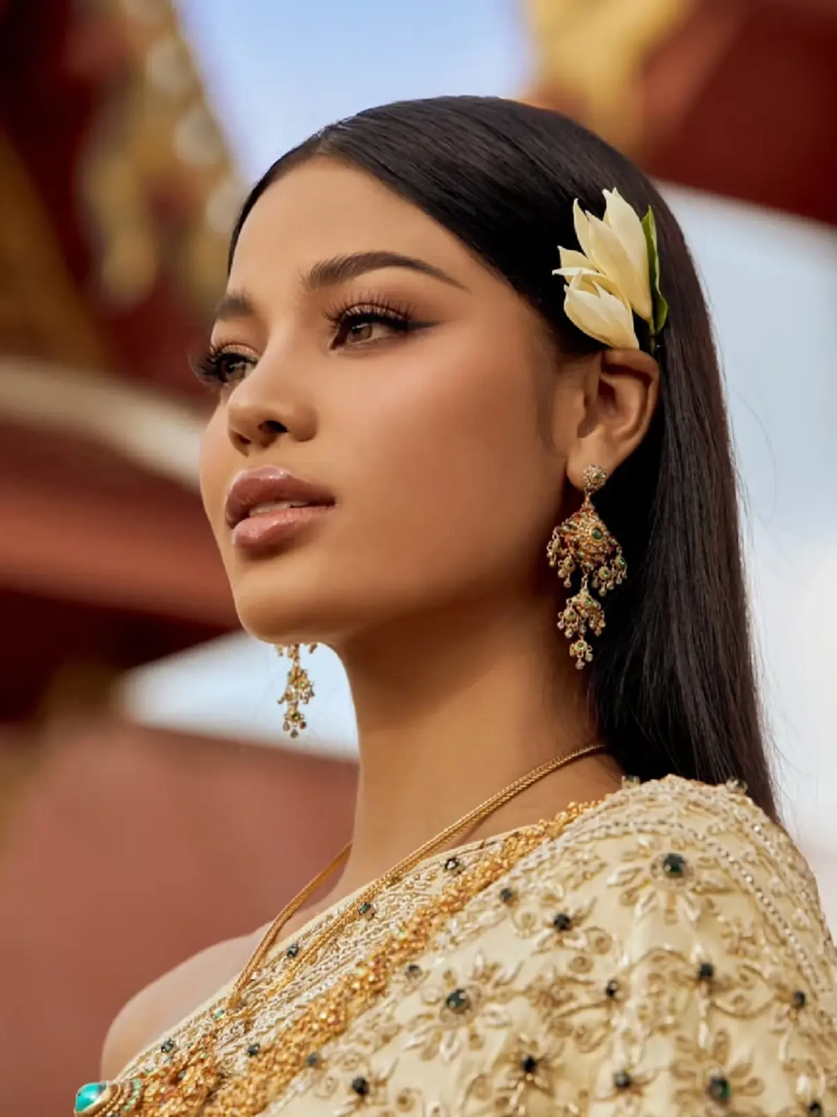 "เดล MUT ภูเก็ต" ลูกครึ่งกัมพูชา สวมชุดไทย สวนกลับคนแซะเชื้อชาติ