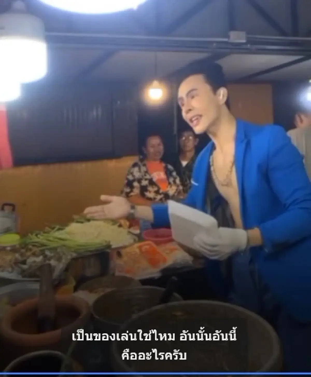 ดราม่าพ่อค้าส้มตำเดือด  ลูกค้าเรื่องเยอะจนทนไม่ไหว ลั่นมาทำเอง