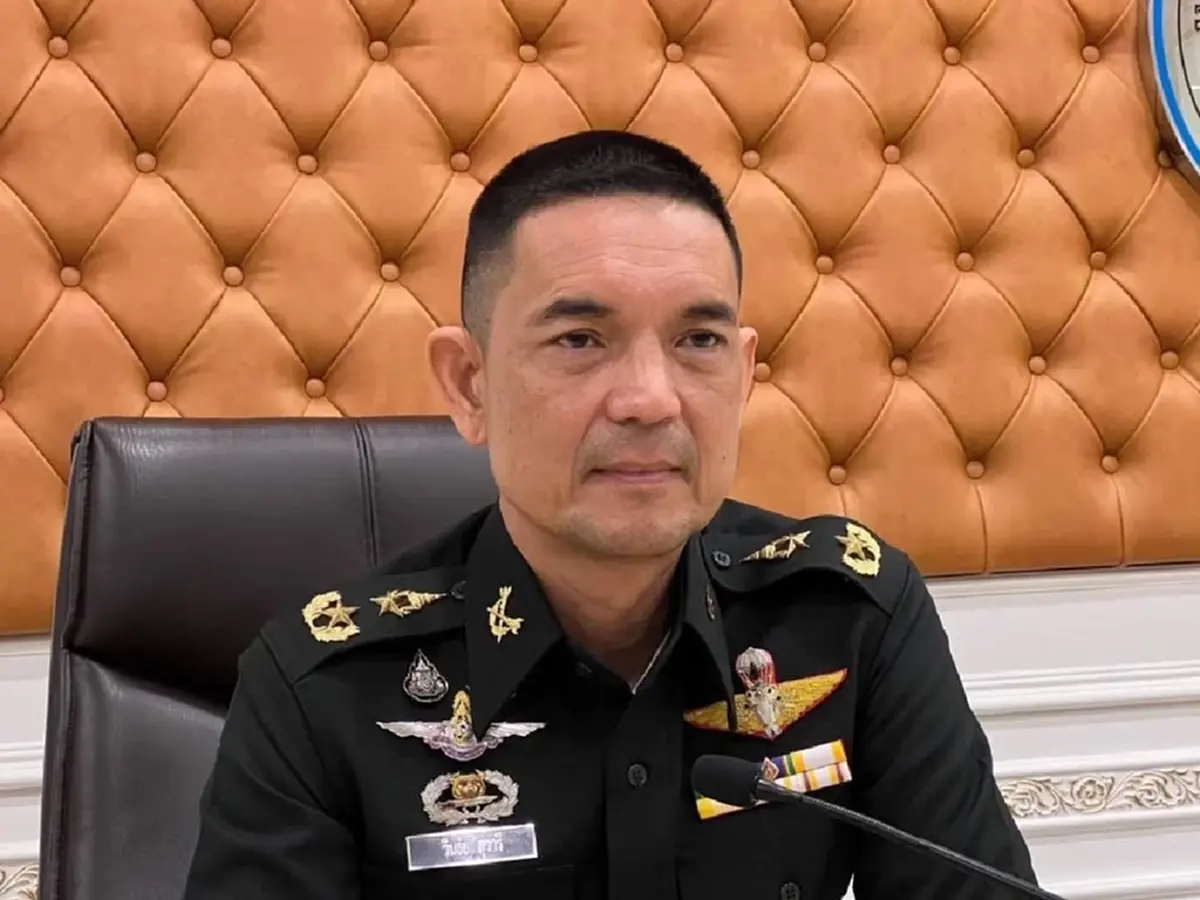 พี่ทหารไทยโชว์เสื้อเลขสวย - เหรียญบาทช่วยชีวิตหลังปะทะเขมร