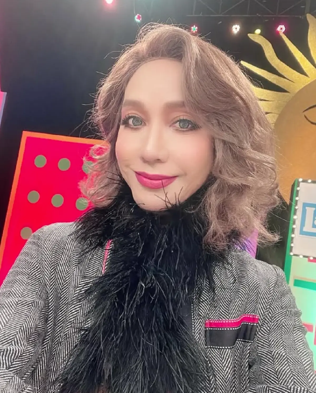 ส่งกำลังใจ "มัม ลาโคนิคส์" ล้มป่วยอาการวิกฤต ล่าสุดเดินไม่ได้