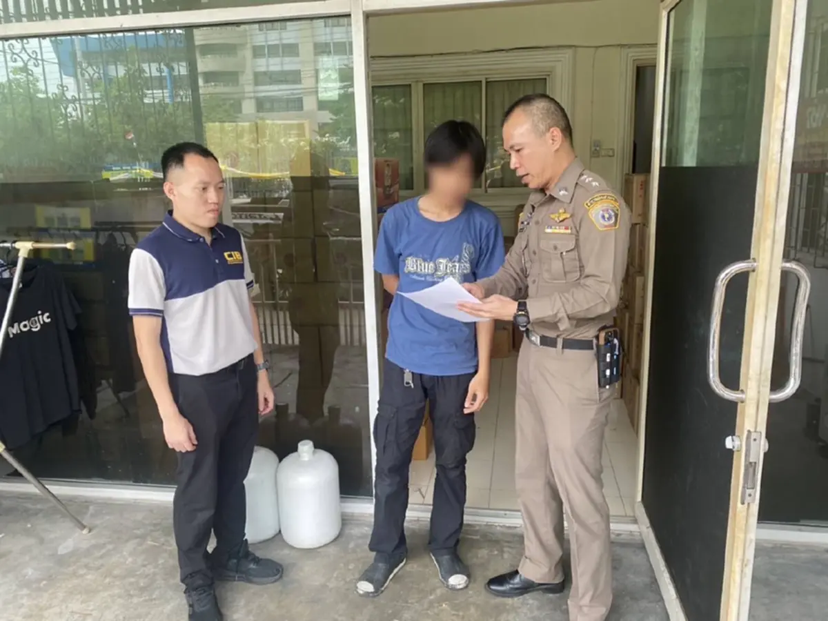 ทลายโกดังขาย ยากันยุงเถื่อน นำเข้าจากจีน พบมีสารอันตราย