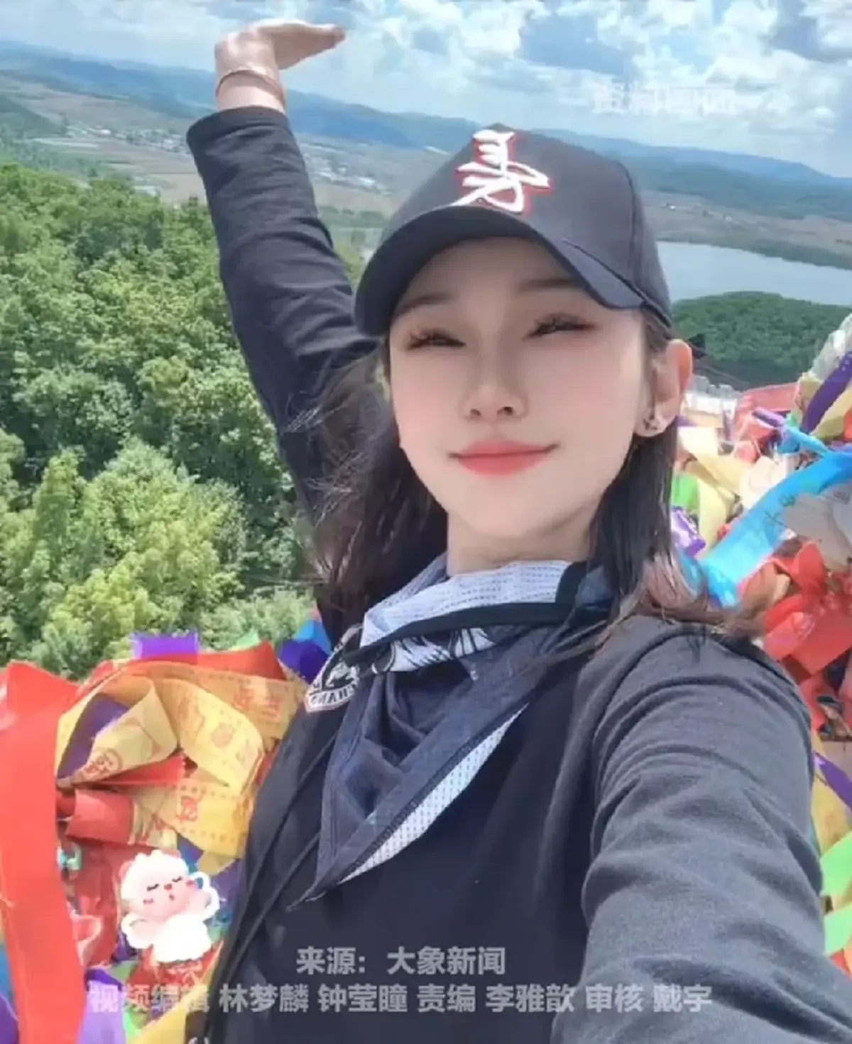 อาลัย เน็ตไอดอลสาวสายซิ่ง ขี่ฮาร์เลย์ชนแผงกั้นกลางถนนดับ