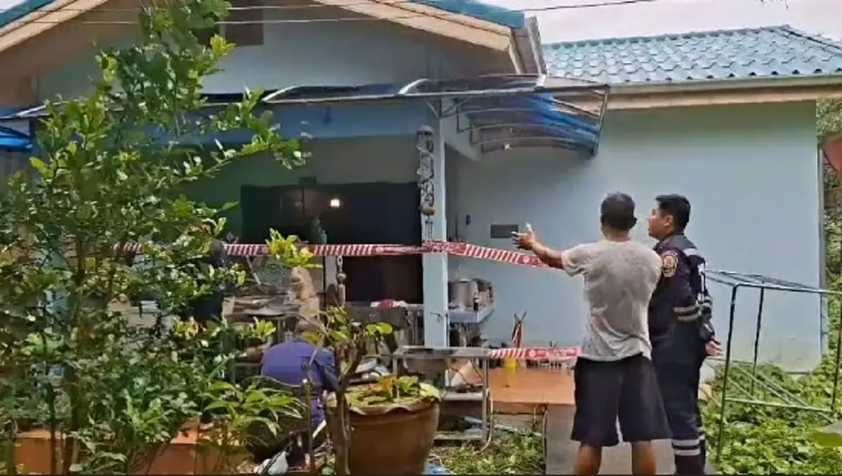 สุดสลด ไฟไหม้บ้าน หญิงวัย 72 ปีอยู่ลำพัง เสียชีวิตพร้อมสุนัขคู่ใจ