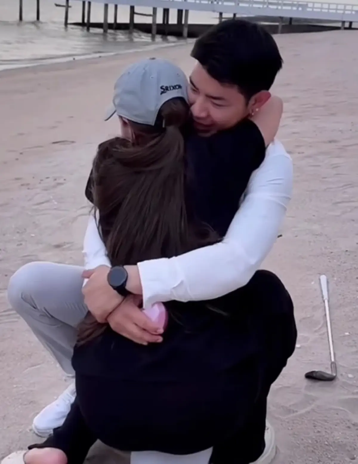 ครูเบียร์ น้ำตาซึม โปรต้า ทำเซอร์ไพรส์คุกเข่าขอแต่งงาน