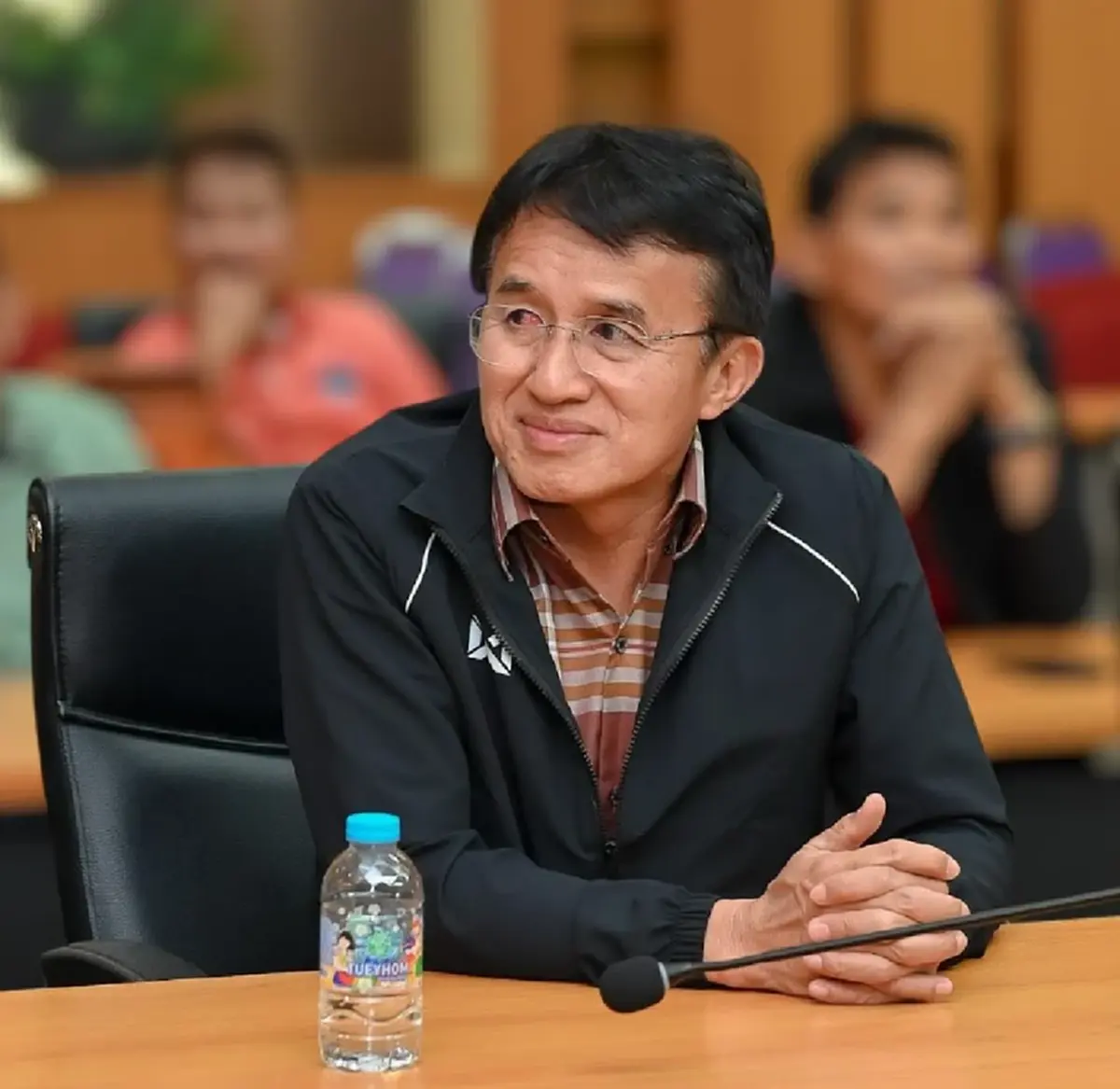 นายก อบจ.ร้อยเอ็ด ยกเงินเดือนทั้งหมด ช่วยศูนย์อพยพสุรินทร์