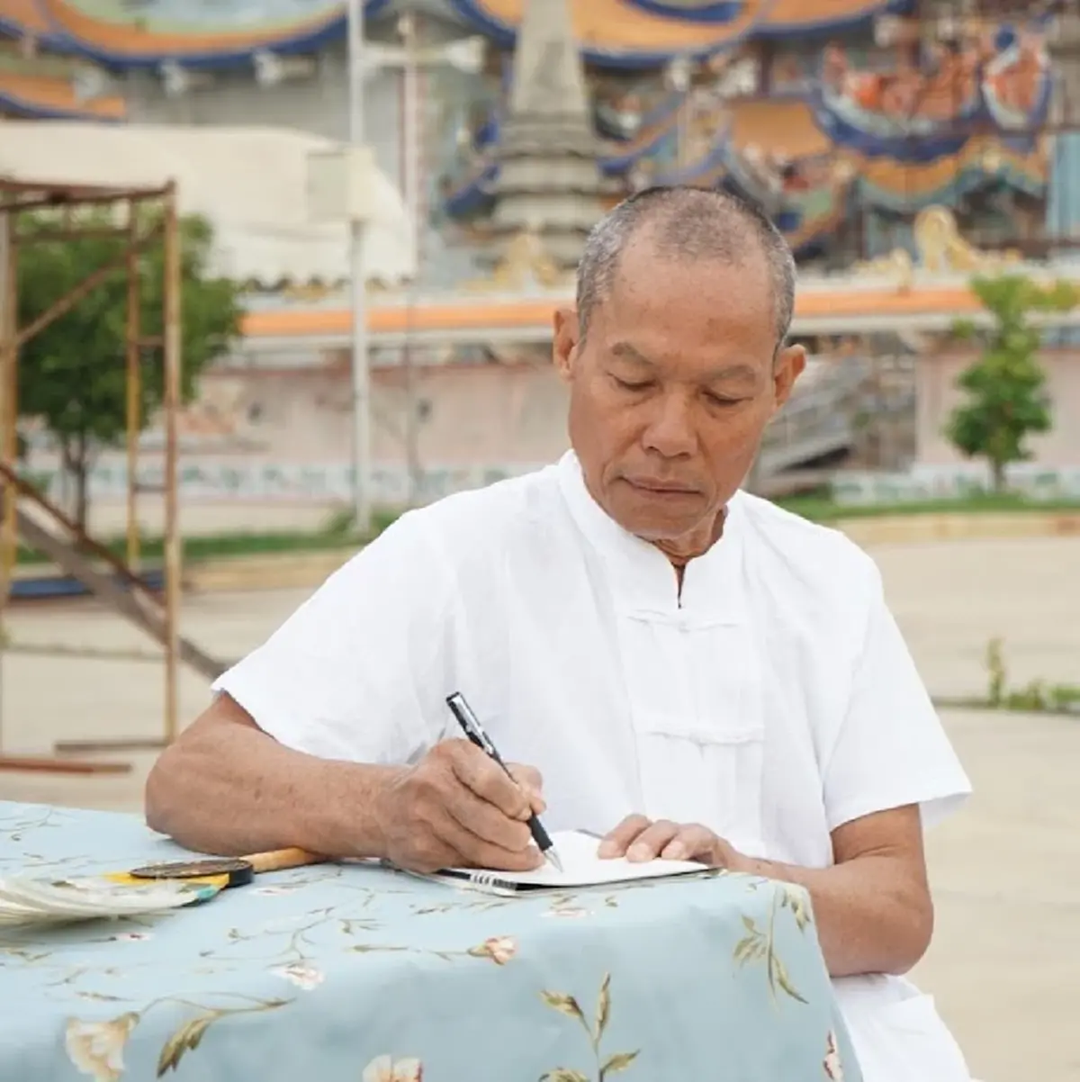 อดีตพระพุทธะอิสระ ดีแผ่ มูลเหตุศาสนจักรเสื่อมและอ่อนแอ