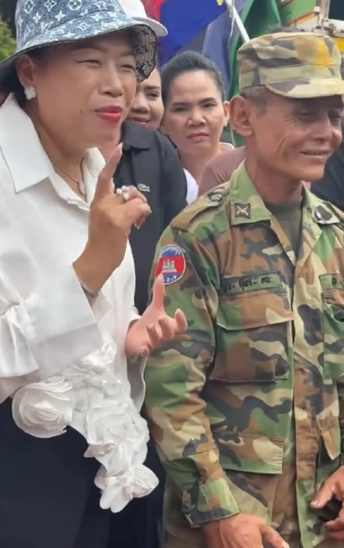 จ่าสมครกฟีเวอร์ หลังขู่ทหารไทย อินฟลูฯกัมพูชามอบเงินให้ 15 บาท