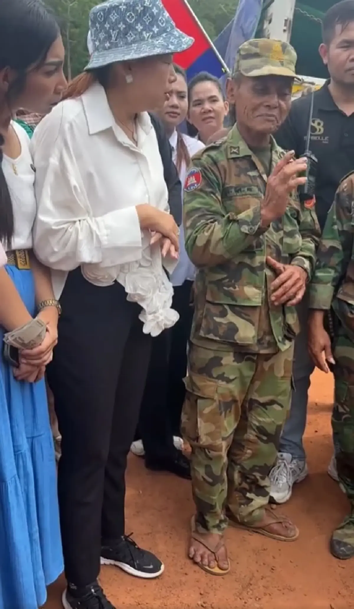 จ่าสมครกฟีเวอร์ หลังขู่ทหารไทย อินฟลูฯกัมพูชามอบเงินให้ 15 บาท
