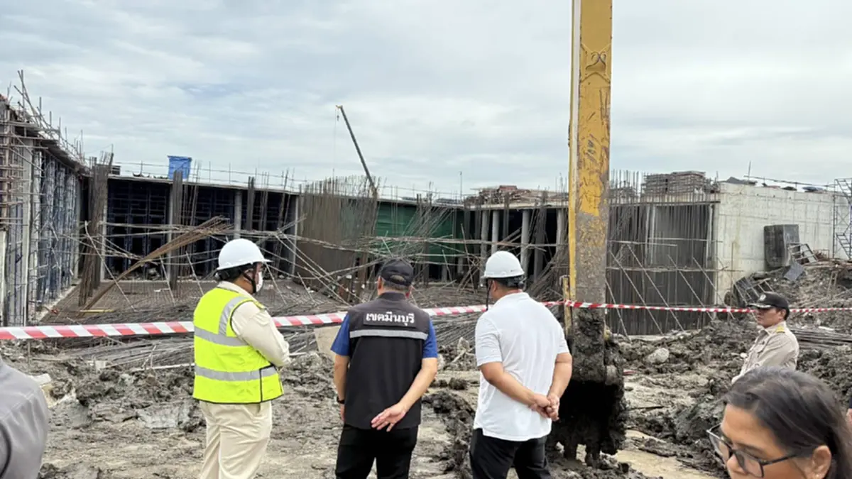 เปิดสาเหตุโครงเหล็กทรุดตัวถล่ม สั่งระงับการก่อสร้างชั่วคราว