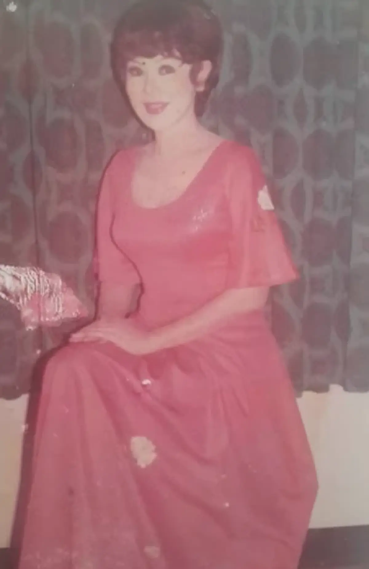 เปิดภาพปัจจุบัน สาวคนกลางในสามแม่ครัว พร้อมค่าจ้างเมื่อ 50 ปี