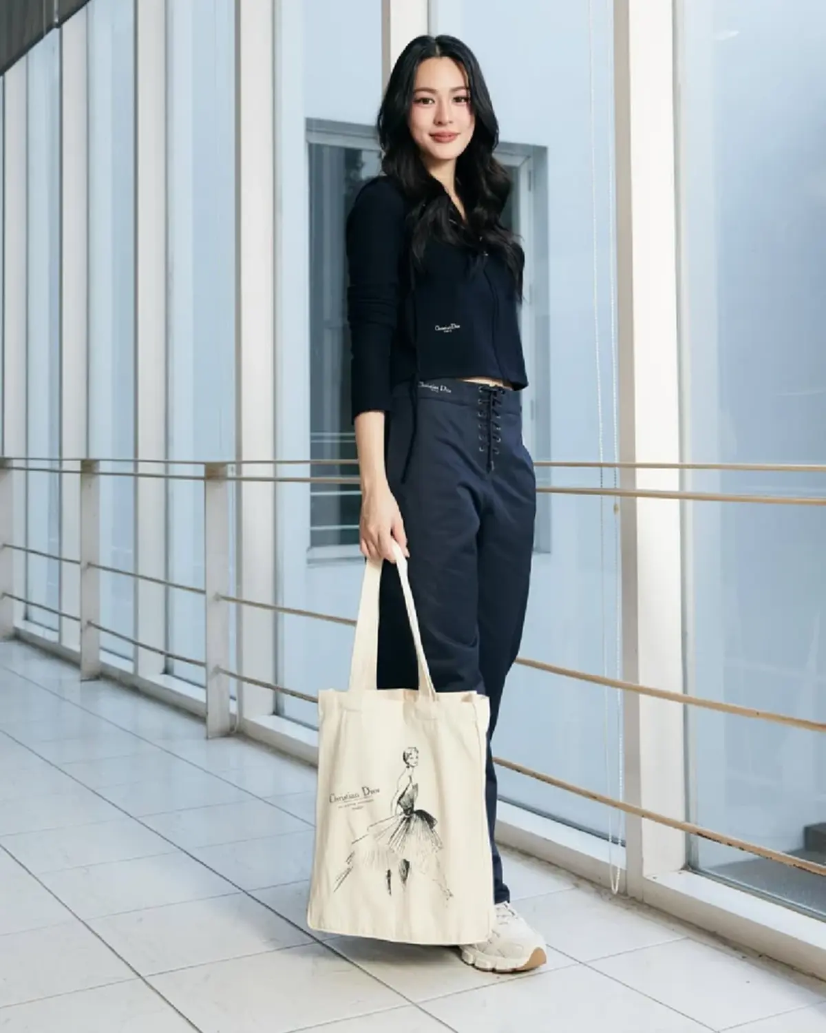 ขอโทษแล้ว หลิงหลิง คอง เจอดราม่าถล่ม ล้อเลียนผู้พิการทางสายตา